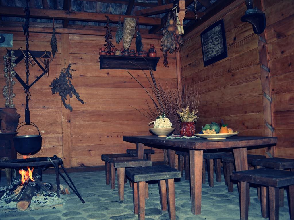 Casa De Khasia Sugdidi Eksteriør billede